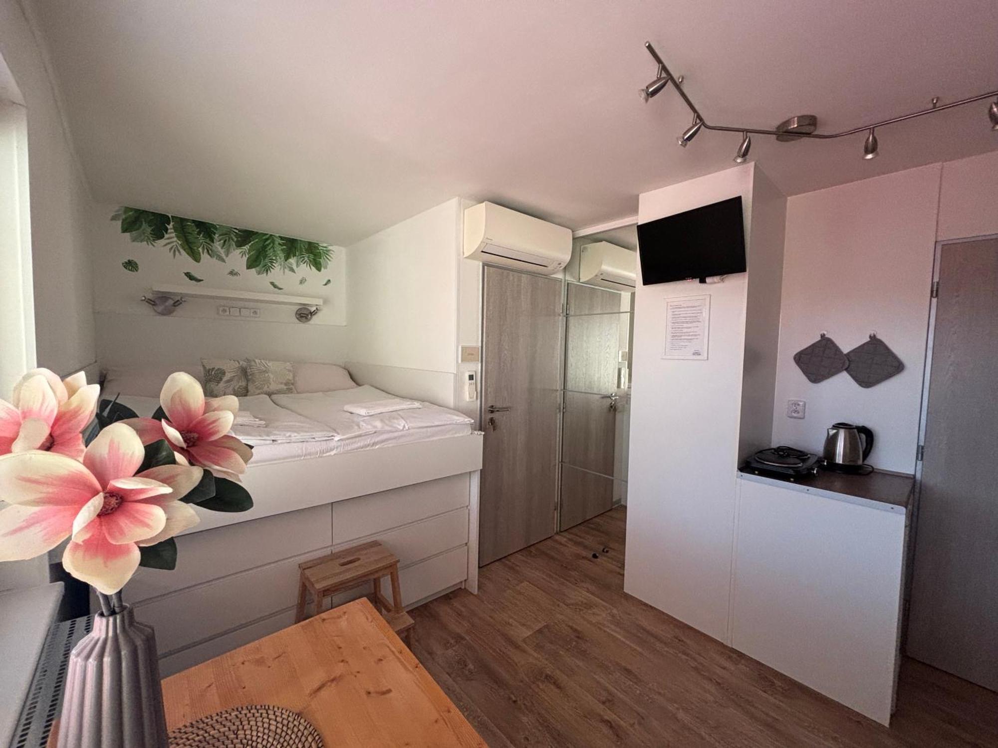 Apartmany Marco Polo Lednice Exterior photo